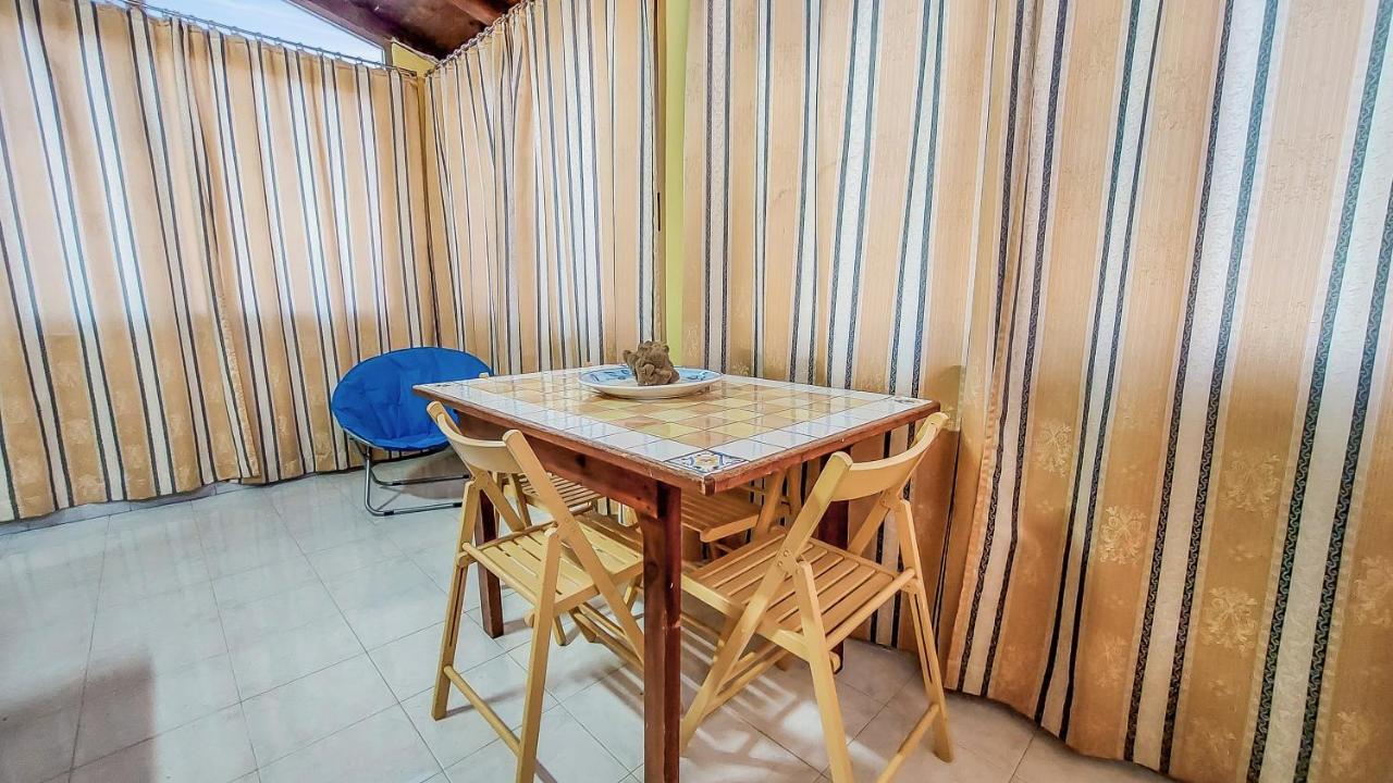 Casetta Orchidea A Pochi Passi Dal Centro ランペドゥーザ エクステリア 写真